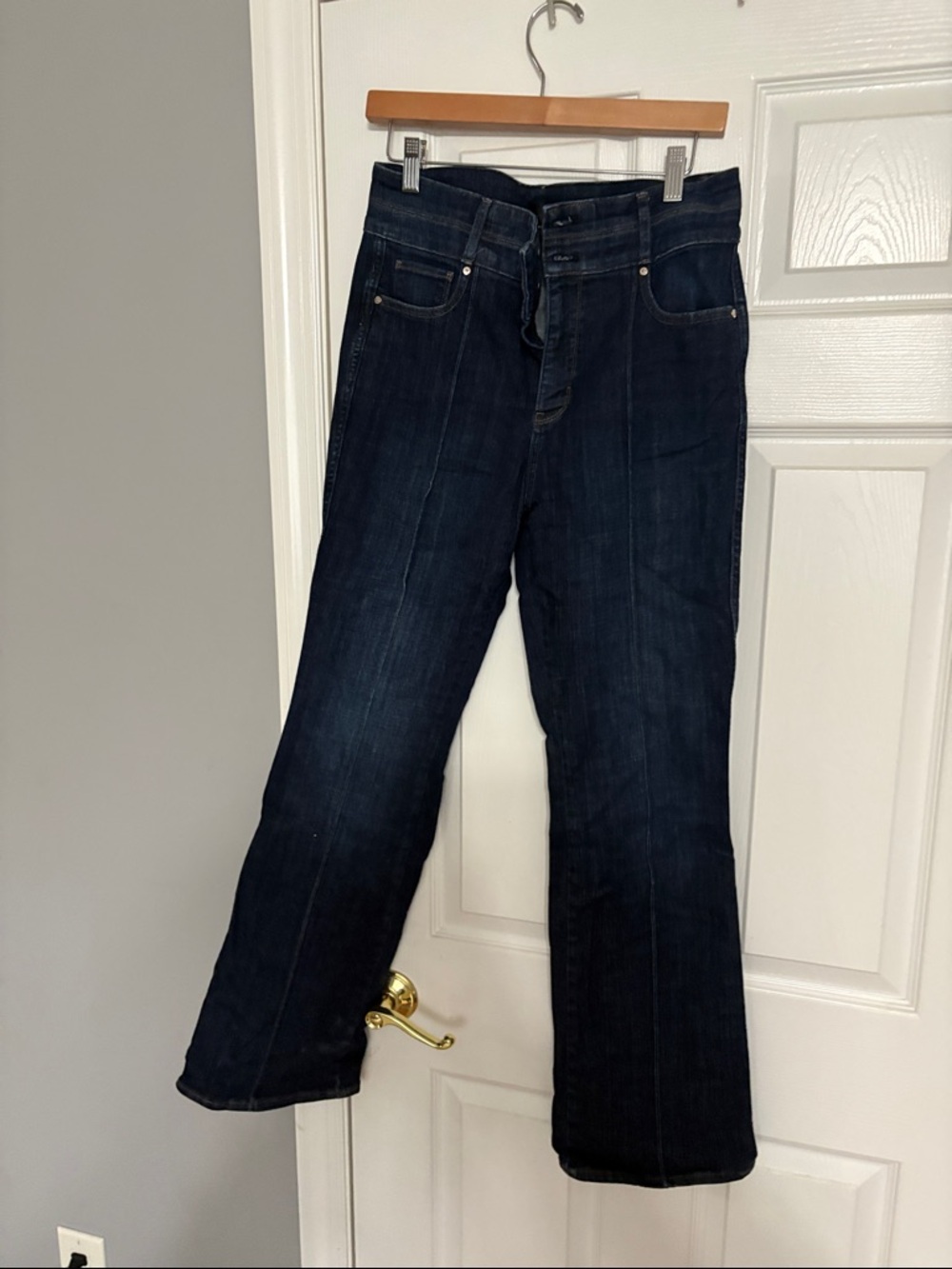 White House Black Market Dark Indigo Skinny Flare size 8 Jeans